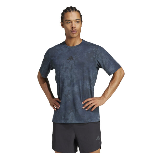 ADIDAS POWER AOP TEE AURINK/BLACK – Bild 2