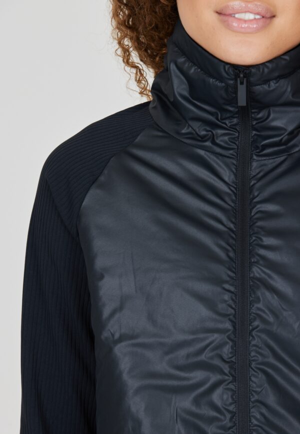 ATHLECIA Ayanda W Jacket BLACK – Bild 7