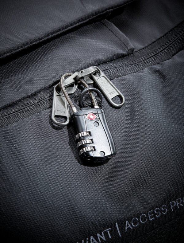 DEUTER AViANT Access Pro 55 SL BLACK – Bild 7