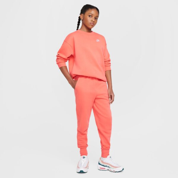 NIKE G NSW CLUB FLC OVRSZD CREW LBR MAGIC EMBER/WHITE – Bild 4