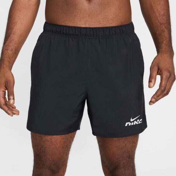 NIKE M NK DF CHLLGR 5BF FLASH SHORT BLACK/BLACK/BLACK/REFLECTIVE S – Bild 4
