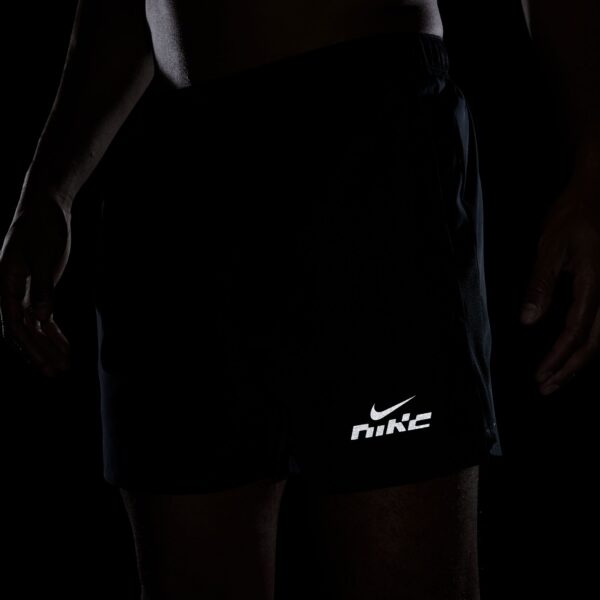 NIKE M NK DF CHLLGR 5BF FLASH SHORT BLACK/BLACK/BLACK/REFLECTIVE S – Bild 9