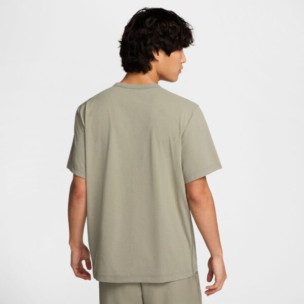 NIKE M NK DF UV HYVERSE SS LIGHT ARMY/BLACK – Bild 2