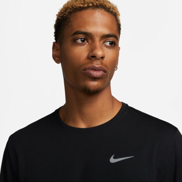 NIKE M NK DF UV MILER TOP LS BLACK/REFLECTIVE SILV – Bild 3