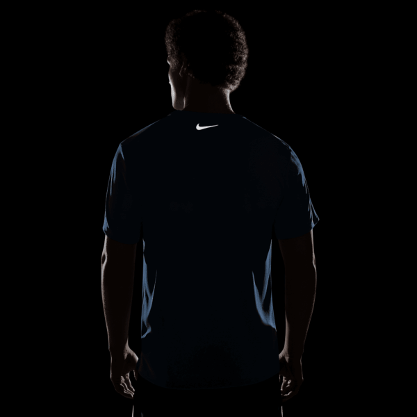 NIKE M NK FLASH MILER TOP COURT BLUE/REFLECTIVE SILV – Bild 4