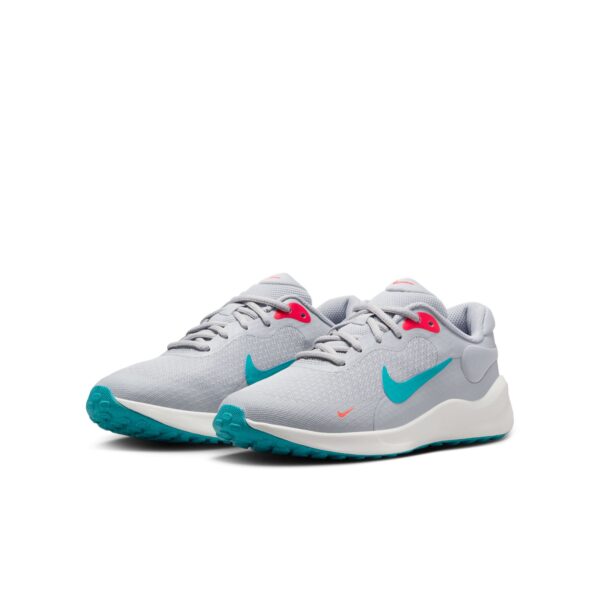 NIKE NIKE REVOLUTION 7 (GS) WOLF GREY/DUSTY CACTUS-BRIGHT – Bild 5