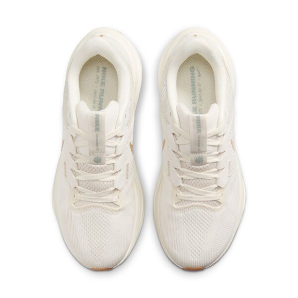 NIKE W NIKE AIR ZOOM STRUCTURE 25 PHANTOM/METALLIC GOLD-WHITE – Bild 4