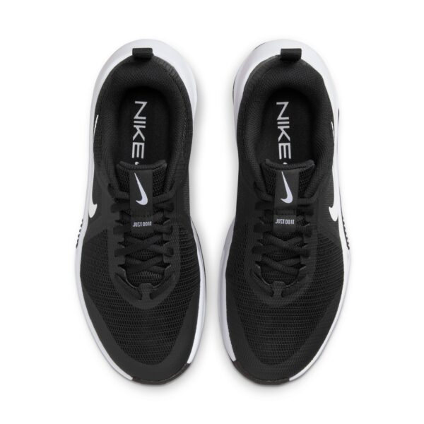NIKE W NIKE MC TRAINER 3 BLACK/WHITE – Bild 4