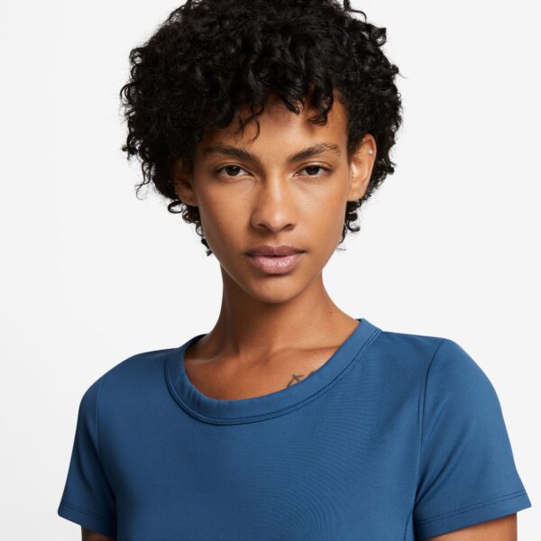 NIKE W NK ONE FITTED DF SS TOP COURT BLUE/BLACK – Bild 2
