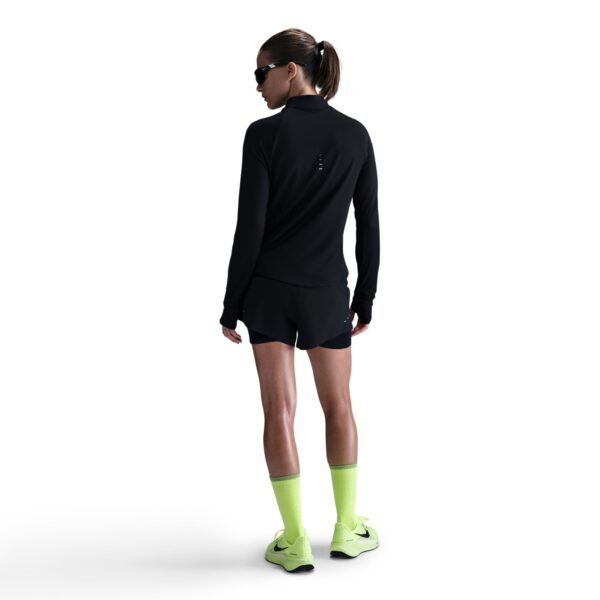 NIKE W NK SWIFT DF UV HZ TOP BLACK/REFLECTIVE SILV – Bild 2