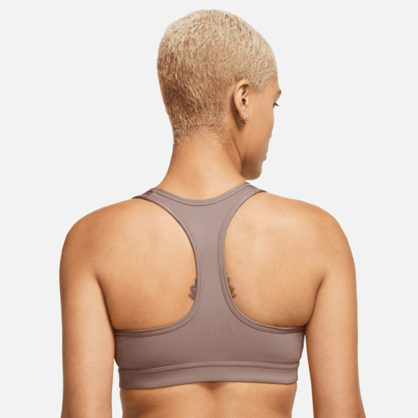 NIKE W NK SWSH MED SPT BRA SMOKEY MAUVE/WHITE – Bild 2