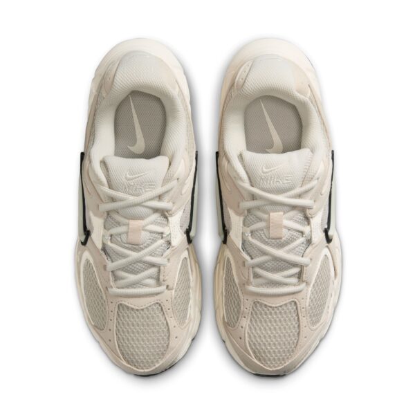 NIKE W NIKE V5 RNR LT OREWOOD BRN/PALE IVORY-BLAC – Bild 3