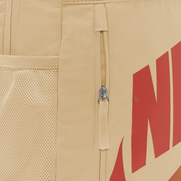 NIKE Y NK ELMNTL BKPK SESAME/SESAME/PICANTE RED – Bild 6