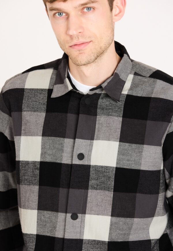 WHISTLER Riglet M Chequered Shirt BLACK – Bild 4