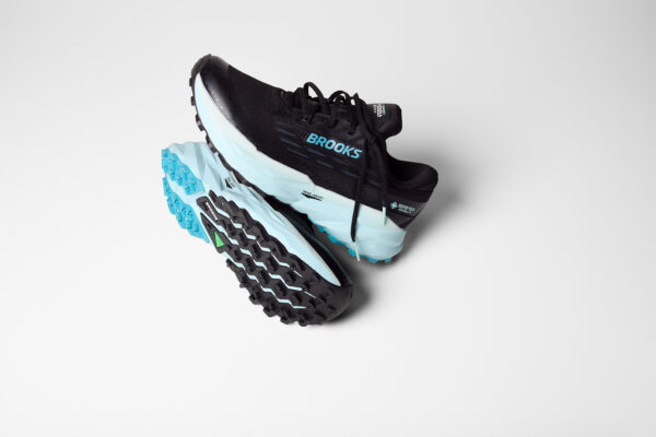 BROOKS Cascadia 19 GTX BLACK/EBONY/BLUE FLOWER – Bild 8