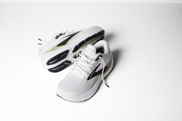 BROOKS Ghost Max 3 BRIGHT WHITE/TEA/BLACK – Bild 8