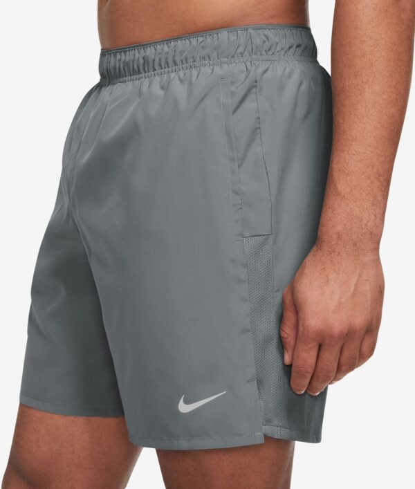 NIKE M NK DF CHALLENGER 7BF SHORT SMOKE GREY/SMOKE GREY/REFLECTI – Bild 3