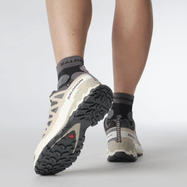 SALOMON SHOES XA PRO 3D V9 GTX W 9 Iro NINE IRON/OXFORD TAN/ALFALFA – Bild 7